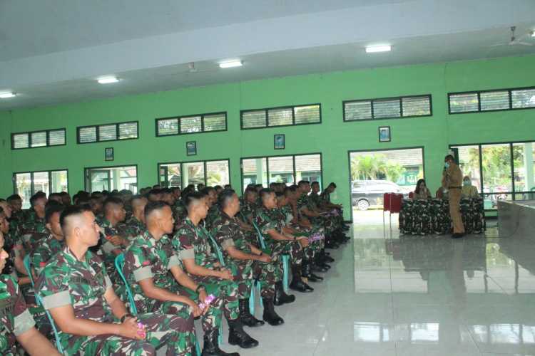 PRAJURIT 410/ALUGORO TERIMA PENYULUHAN KESEHATAN DARI DINKES BLORA