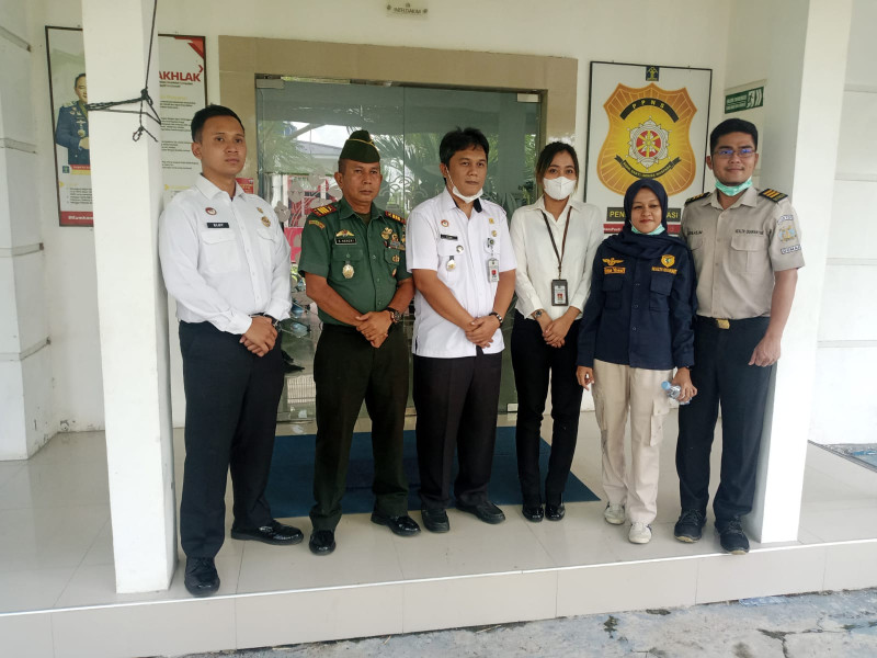 Penyerahan 11 Pengungsi Rohingya Yang Masuk ke Dumai Kepada Imigrasi Dihadiri Kapten Inf Syuar Hendri