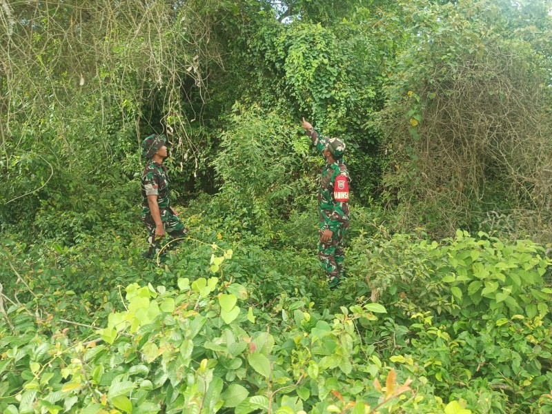Babinsa Koramil 06/Merbau Sampaikan Himbauan Peduli Lingkungan
