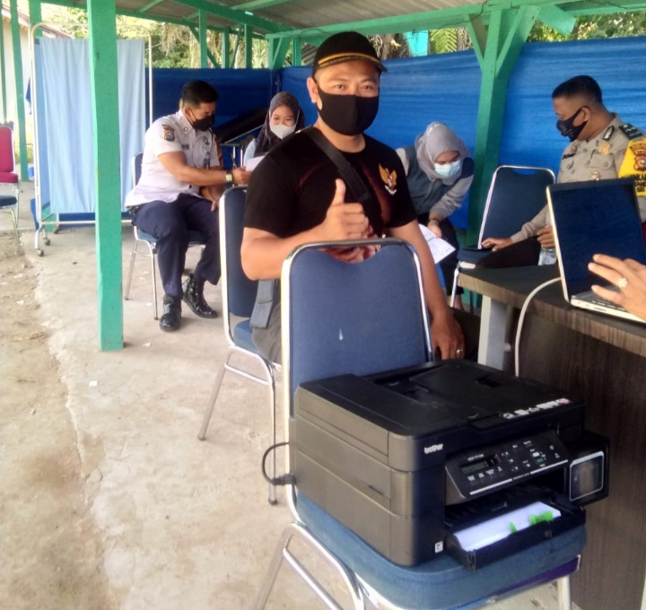 Dukung Program Pemerintah, Sutono Pengurus PWRI Rokan Hulu Ikut Jalani Vaksinasi