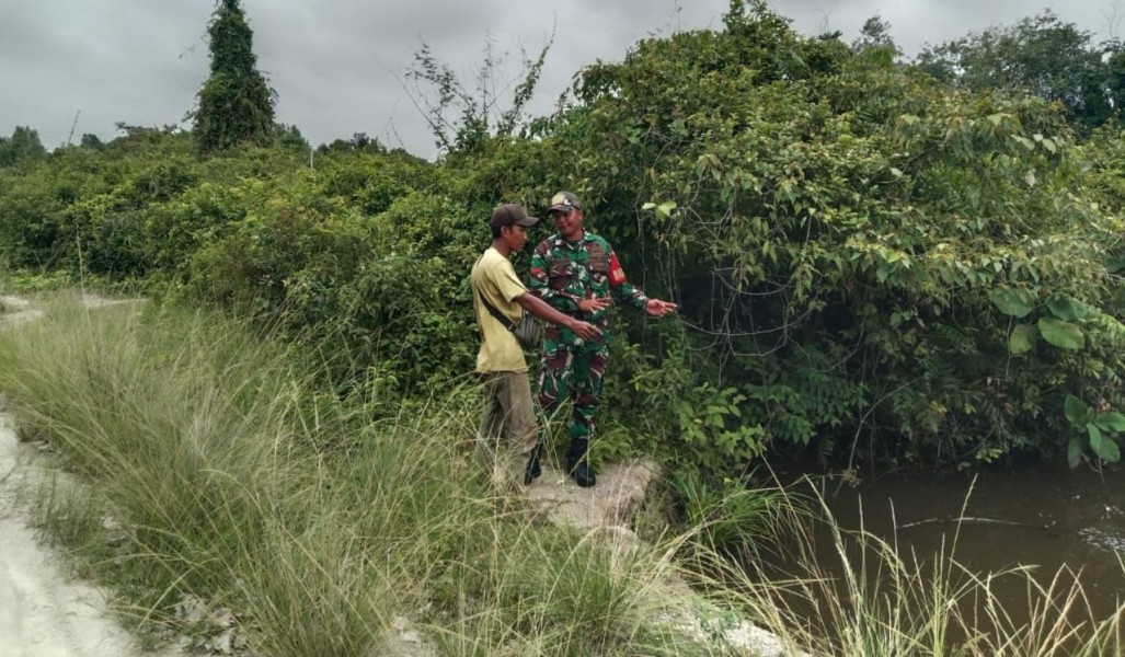 Patroli Rutin Karhutla, Pratu Hutagalung Imbau Warga Tidak Bakar Lahan
