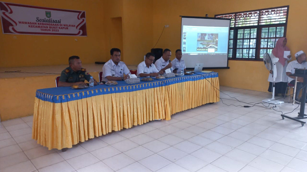 Bertempat di Aula Kecamatan, Kapten Inf Syuar Hendri Berikan Edukasi Wawasan Kebangsaan