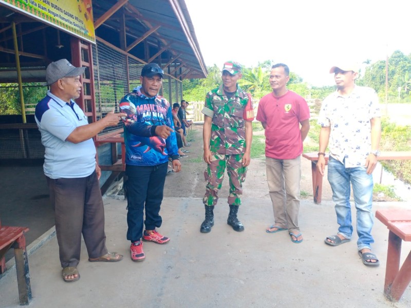 Komsos Babinsa Ciptakan Lingkungan Harmonis di Kampung Pancasila