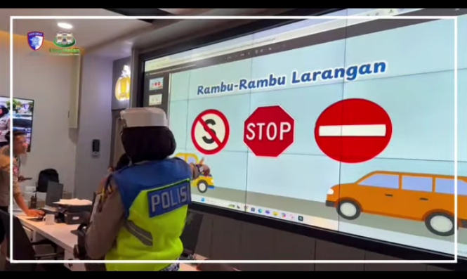 Edukasi Sejak Dini, Satlantas Polrestabes Medan Terima Kunjungan Field Trip TK Darul Ilmi Murni