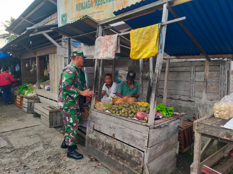 Komsos di Kampung Pancasila, Babinsa Sampaikan Pesan Penting Tentang Bahaya Narkoba