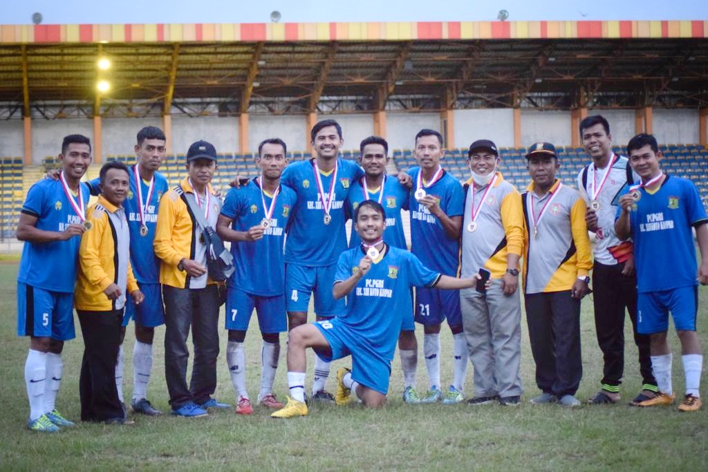 Liga Guru DTSL, Tim PGRI XIII Koto Kampar Raih Juara Satu Piala Gubernur