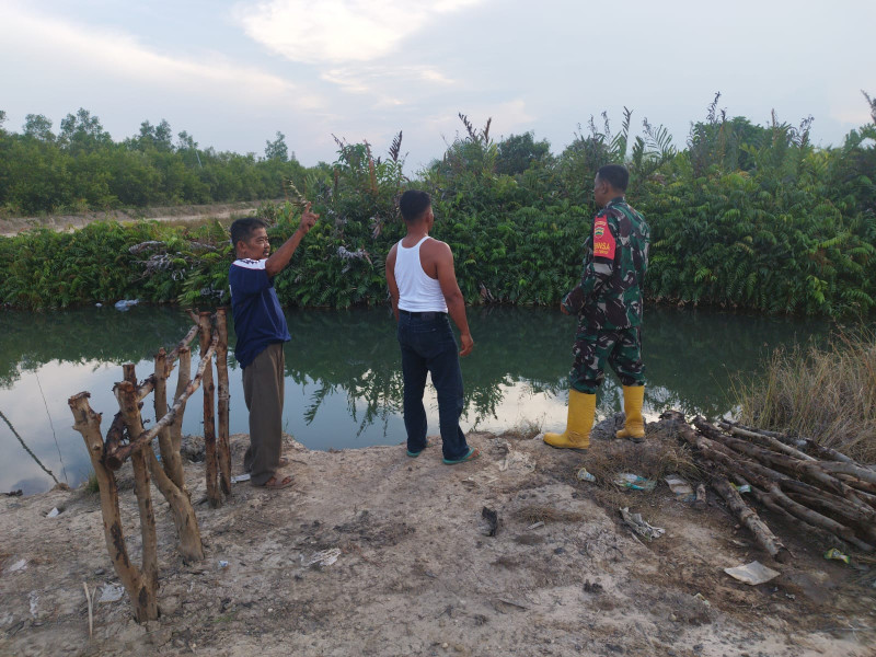 Babinsa Koramil 03 SS Gencar Sosialisasikan Bahaya Karhutla di Kelurahan Batu Tritip