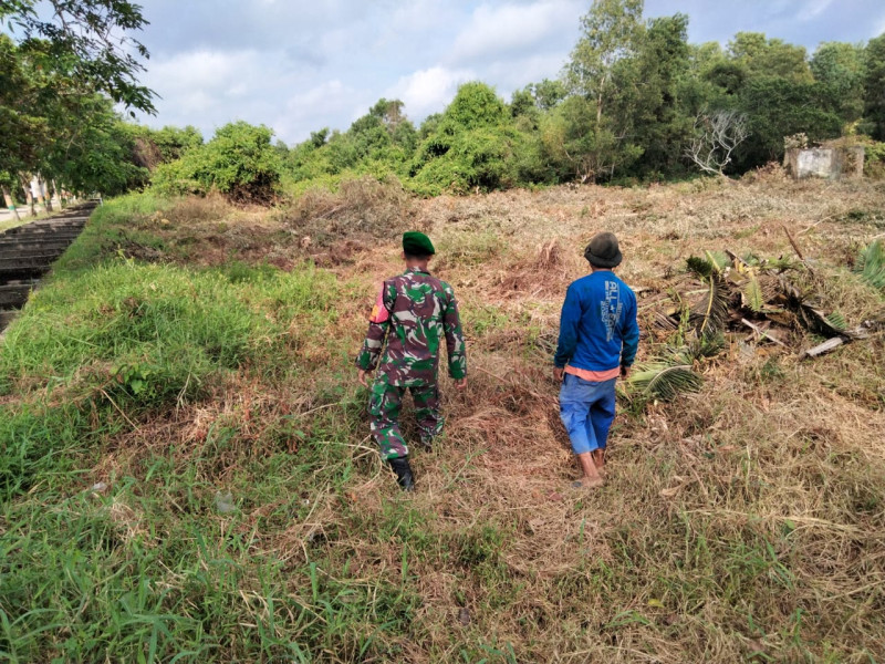 Koramil 01/Dumai Gencarkan Patroli Karhutla dan Sosialisasi di Kelurahan STDI