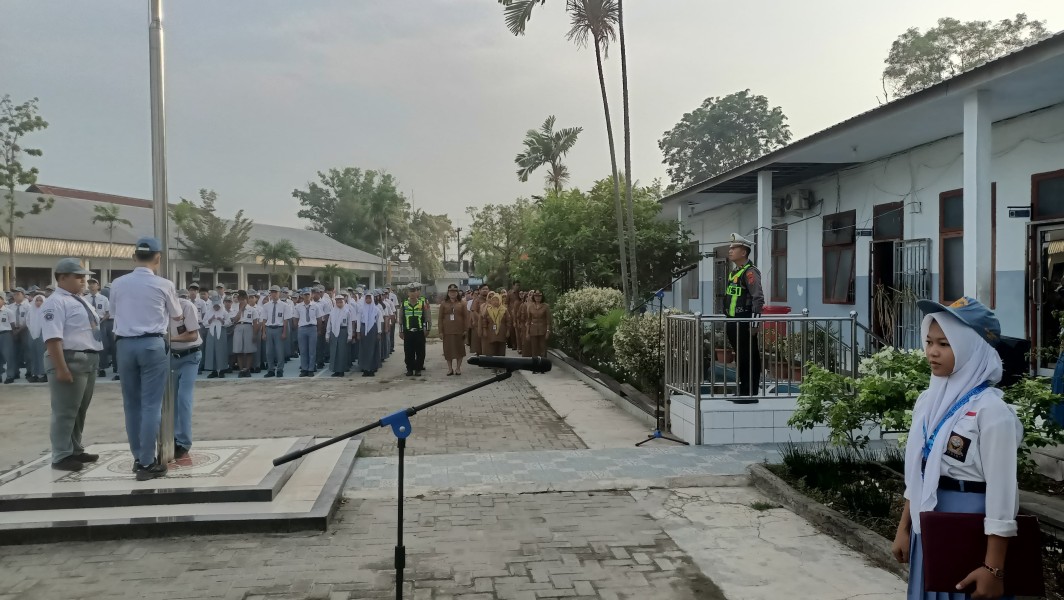 Sat Lantas Polres Pelabuhan Belawan Gelar Police Goes To School di SMA Negeri 9 Medan