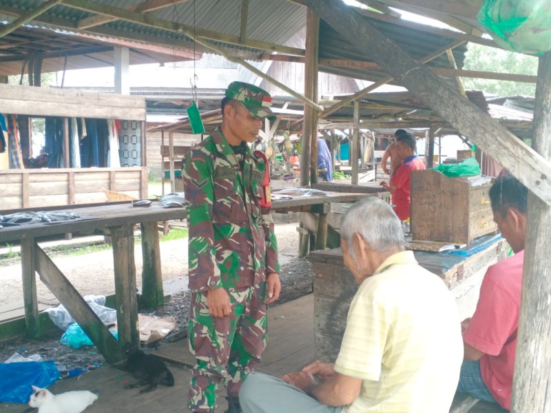 Jalin Kedekatan dengan Rakyat, Serda C.J. Silalahi Gelar Komsos Hangat di Kampung Pancasila Merbau