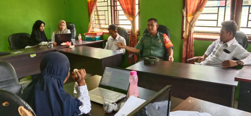 Ditengah Dinamika Yang Kompleks, Babinsa Koramil 06 Merbau Ajak Masyarakat Jaga Pancasila