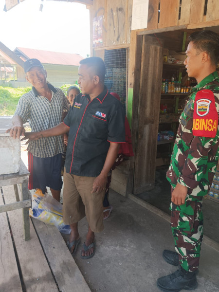 Babinsa Koramil 06/Merbau Tanamkan Nilai Pancasila Kepada Warga Teluk Belitung