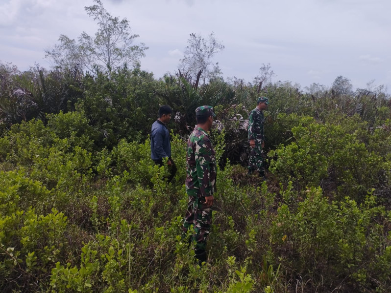 Temui Warga Tasik Putri Puyu, Babinsa Koramil 06 Merbau Berharap Masyarakat Jangan Membakar Lahan