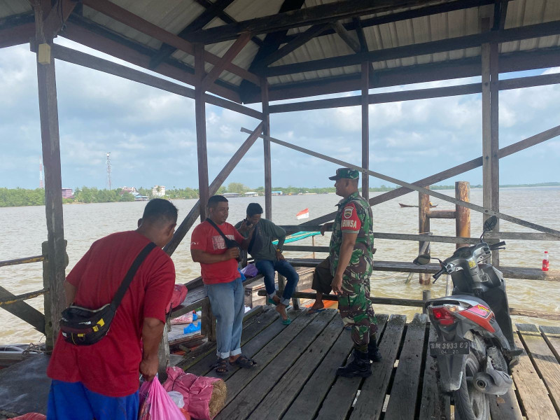 Serda Ansari Ingatkan Kepada Para Buruh Pelabuhan Yang Untuk Selalu Menjaga Keselamatan