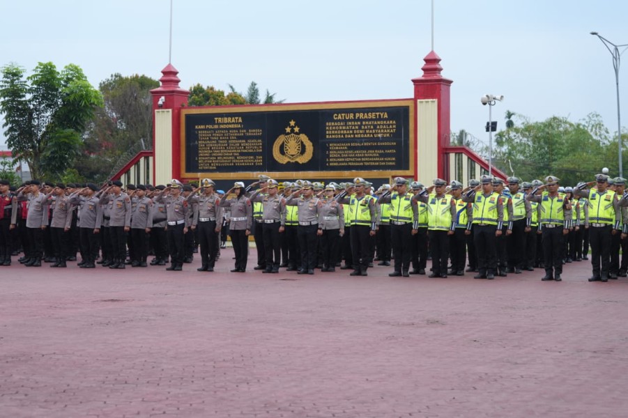 Pimpin Apel Gabungan, Kapolda Sumut Tegaskan Pentingnya Profesionalisme dan Menjaga Marwah Polri