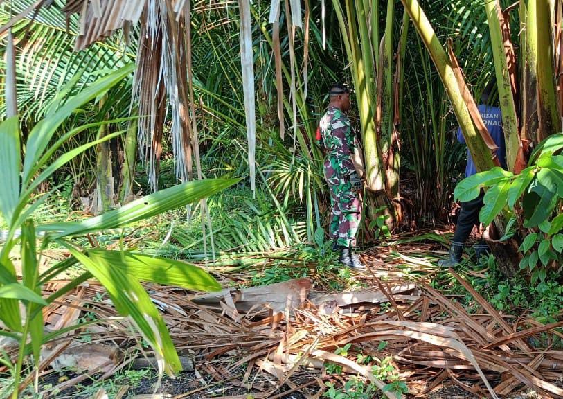 Siaga Total Hadapi Ancaman Karhutla, Babinsa Koramil 06/Merbau Perketat Patroli di Kawasan Gambut
