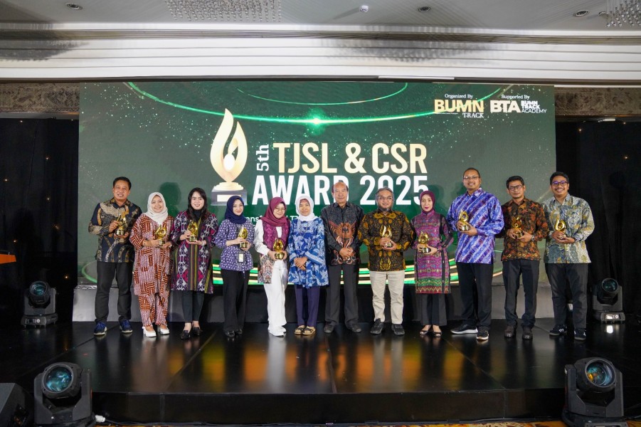 Konsisten Jalankan Program TJSL, Kilang Dumai Raih Penghargaan Platinum dan Gold di TJSL & CSR Award 2025