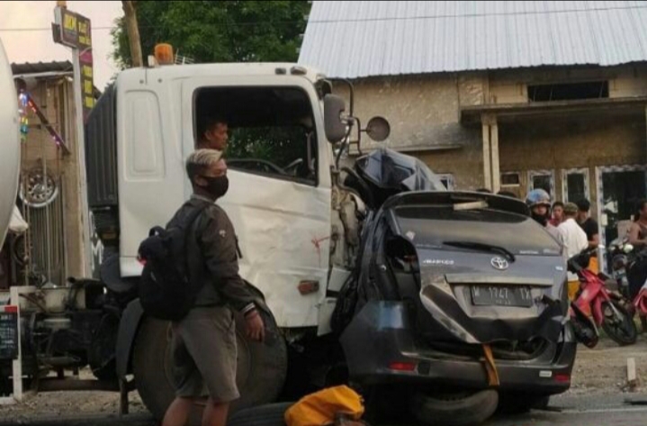 Lakalantas Di Jalan Raya Pati - Kudus, 4 Orang Meninggal Dan 1 Kritis