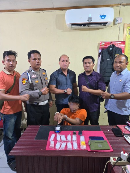 Team Reskrim Polsek Ujung Batu Ringkus Pengedar Sabu, Amankan 7,5 Gram Barang Bukti