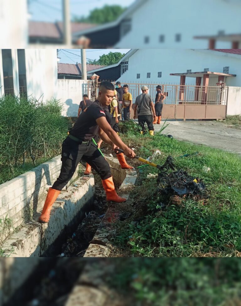 Lingkungan Bersih, Pasar Nyaman: Bukti Nyata Pengabdian Brimob untuk Masyarakat Tebing Tinggi