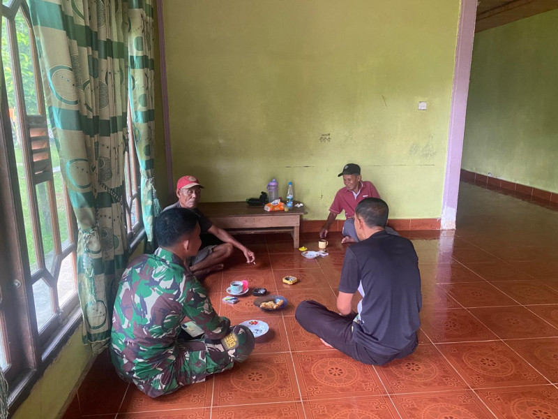 Babinsa Koramil 06/Merbau Tegaskan Pentingnya Pancasila dalam Kehidupan Sehari-Hari