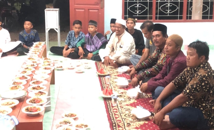 Jelang Akhir Tahun, Kantor Hukum Indra Ramos Adakan Syukuran Dan Berbagi Kepada Panti Asuhan Zaid bin Sabit