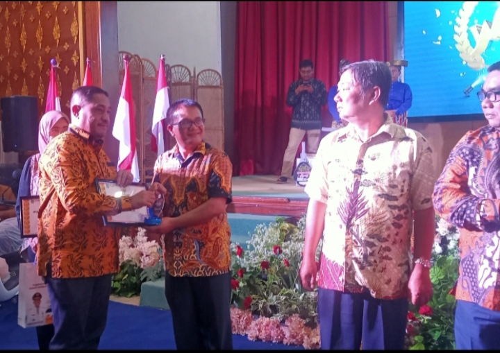 PT SDS (Apical Group) Raih Anugerah Wajib Pajak Terbaik Kategori PPJ