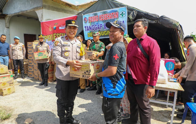 Polda Sumut Turun ke Batang Kuis : Pastikan Penanganan Banjir Berjalan Cepat & Serahkan Bantuan untuk Warga