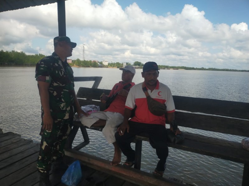 Pancasila Jadi Landasan Hidup Bermasyarakat, Babinsa Merbau Ajak Warga Wujudkan Bersama