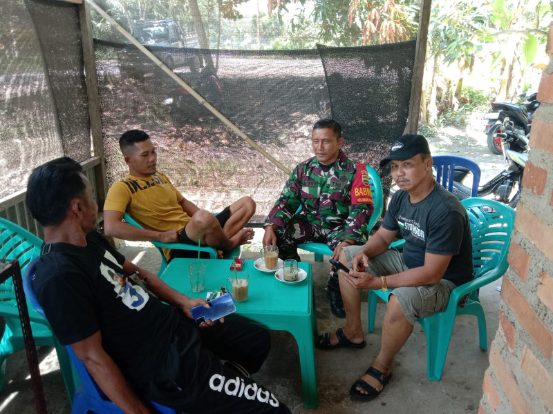 Jaga Ketertiban, Babinsa Sosialisasikan Langkah Preventif ke Warga