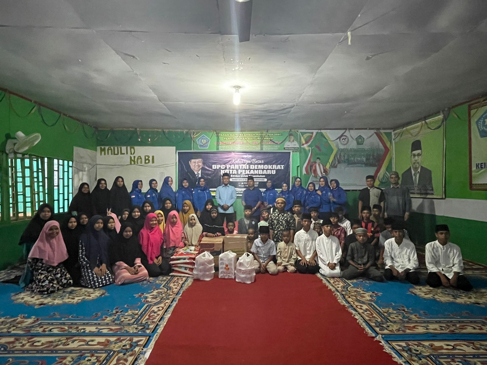 Demokrat Pekanbaru Gelar Doa Bersama Anak Yatim Piatu untuk Kesembuhan SBY