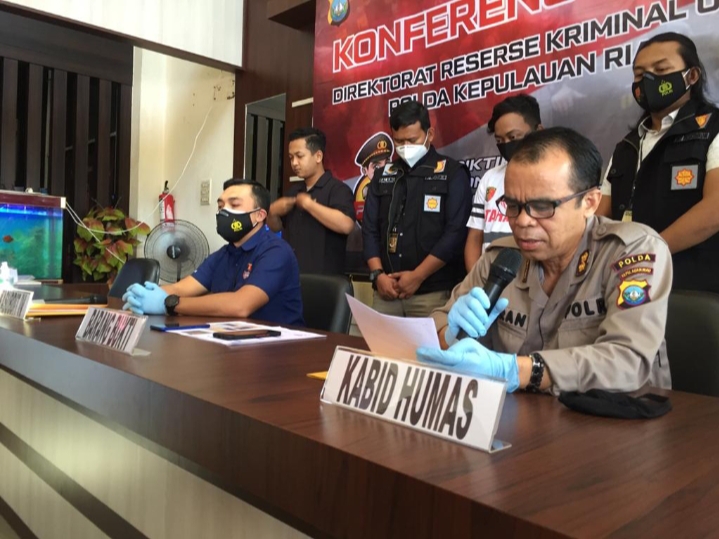 DITRESKRIMUM POLDA KEPRI BERHASIL MENGAMANKAN TERSANGKA TINDAK PIDANA PORNOGRAFI DAN ITE