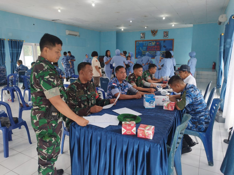 Memperingati HUT TNI AU, Serda Miftah Ikuti Giat Donor Darah