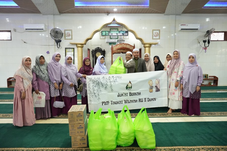 Jum'at Berkah, PWP Kilang Pertamina Dumai Berbagi 200 Boks Nasi ke Masyarakat Sekitar