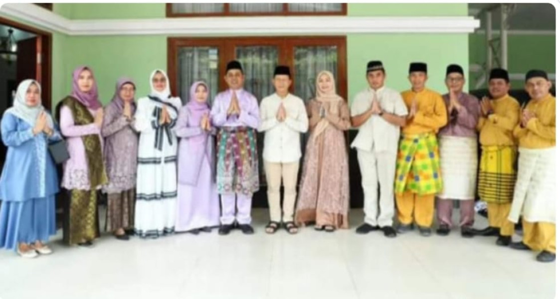 Peringati Idul Fitri 1445 H, Pj. Bupati Inhil Sambangi Forkopimda Dan Tokoh Masyarakat Riau