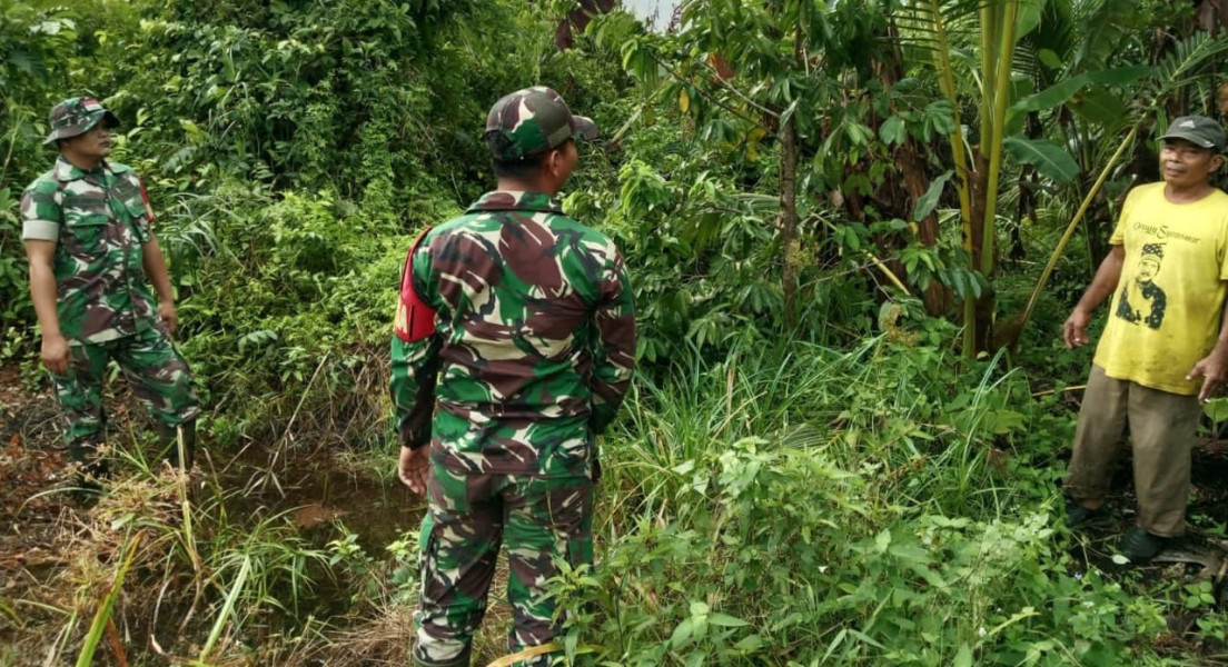 Patroli dan Komsos, Babinsa Perkuat Pencegahan Karhutla di Kepulauan Meranti