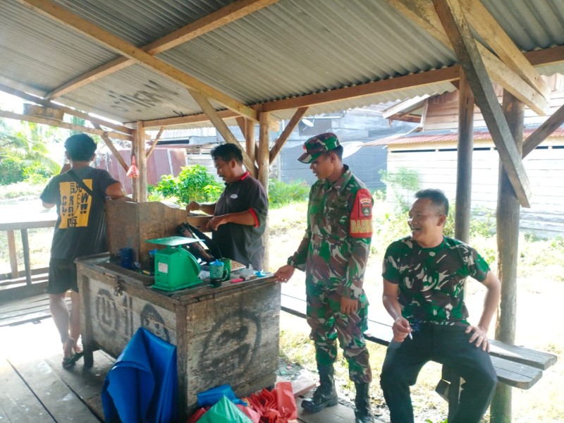 Komsos Babinsa Koramil 06/Merbau Dapat Apresiasi Warga