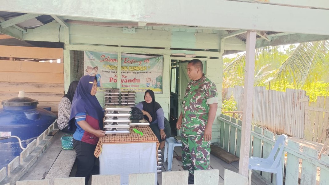 Komsos Babinsa Koramil 06/Merbau Bangun Semangat Gotong Royong dan Persatuan di Teluk Belitung