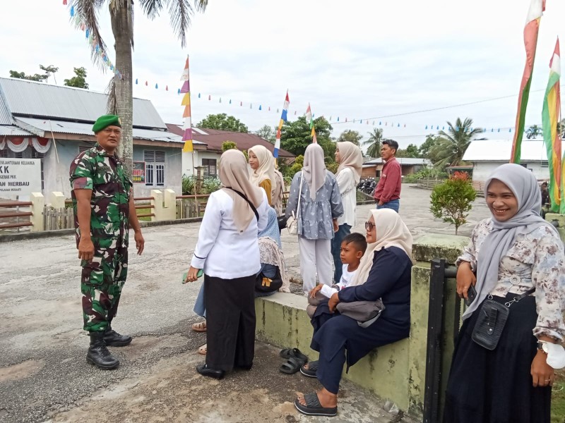 Komsos Babinsa di Merbau Tanamkan Semangat Persatuan dan Toleransi