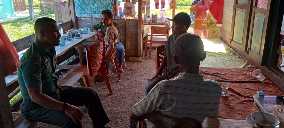 Melalui Komsos, Babinsa Bangun Kebersamaan dan Kekompakan Aparat Wilayah