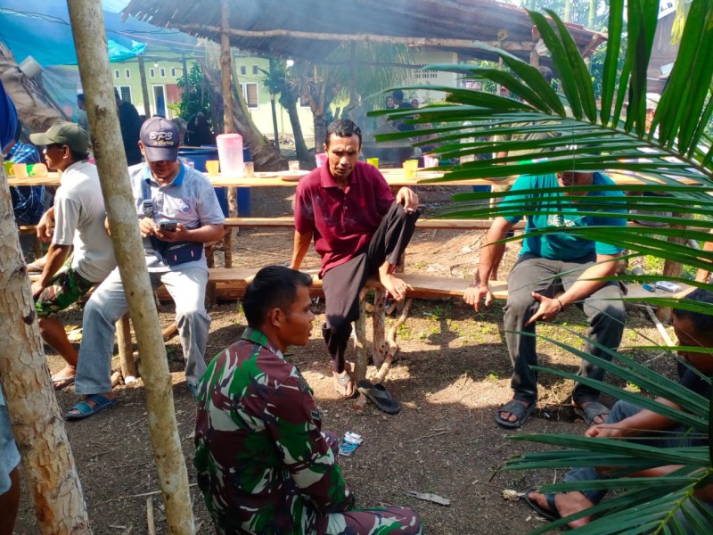 Komsos Babinsa Dorong Pengamalan Nilai Pancasila di Tengah Masyarakat Merbau