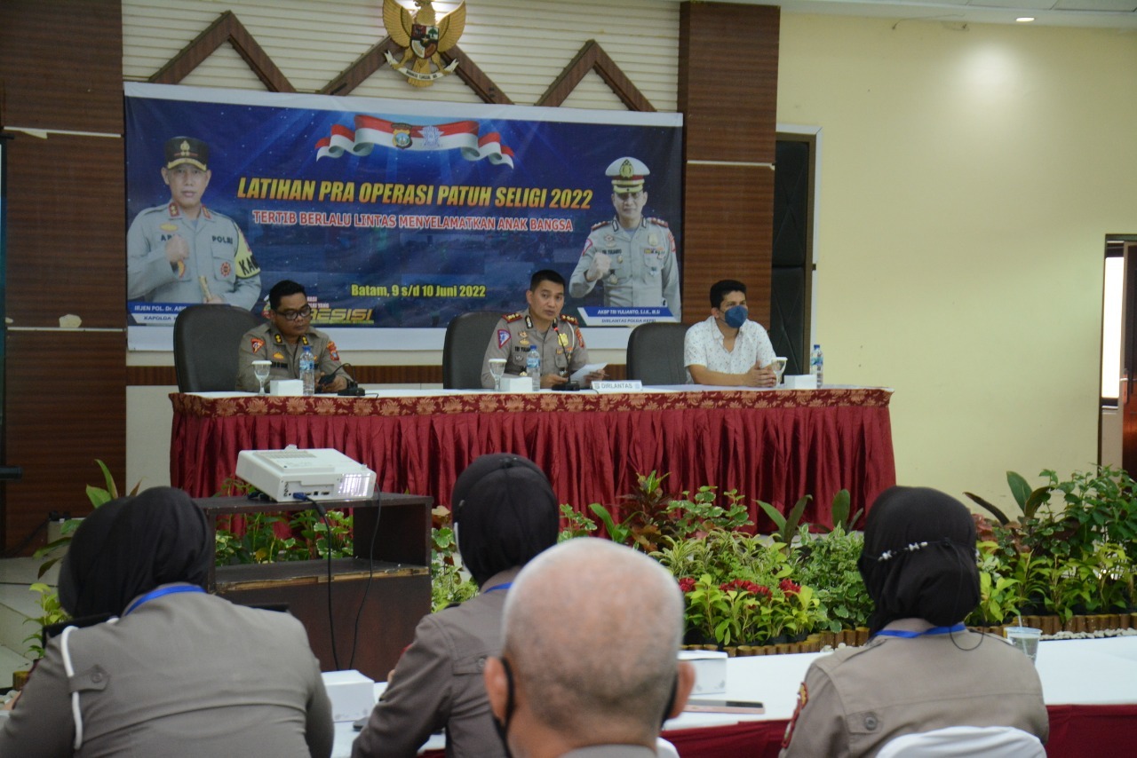 DITLANTAS POLDA KEPRI LAKSANAKAN LATIHAN PRA OPERASI PATUH SELIGI 2022