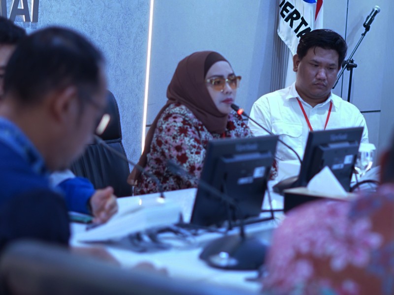 ANGGOTA DPR RI KOMISI XII IYETH BUSTAMI SAMBANGI PT.KPI DUMAI BERSAMA PERWAKILAN DARI MASYARAKAT TJ.PALAS DUMAI