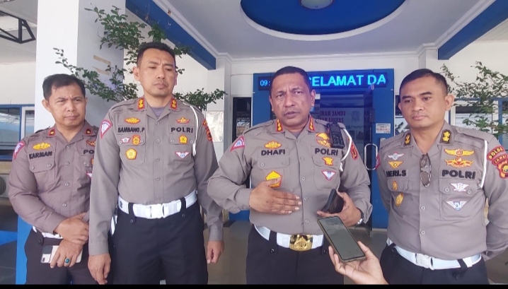 Ditlantas Polda Jambi Menghimbau Masyarakat Segera Bayar Pajak Selama Pemutihan