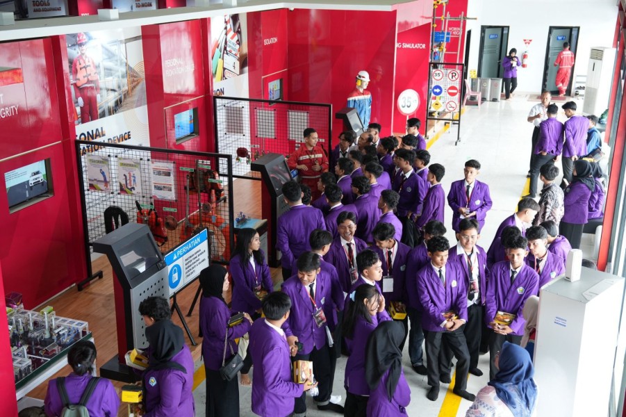 Pertamina Patra Niaga Kilang Dumai Terima Kunjungan Mahasiswa Nasional hingga Internasional