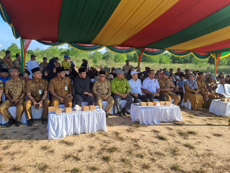 Stadion Dumai Dibangun, Wako Dumai H Paisal SKM Letakkan Batu Pertama