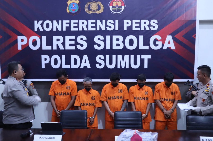 Kerja Cepat Polres Sibolga: Lima Pelaku Pembunuhan di Masjid Agung Berhasil Diamankan Kurang dari Tiga Hari