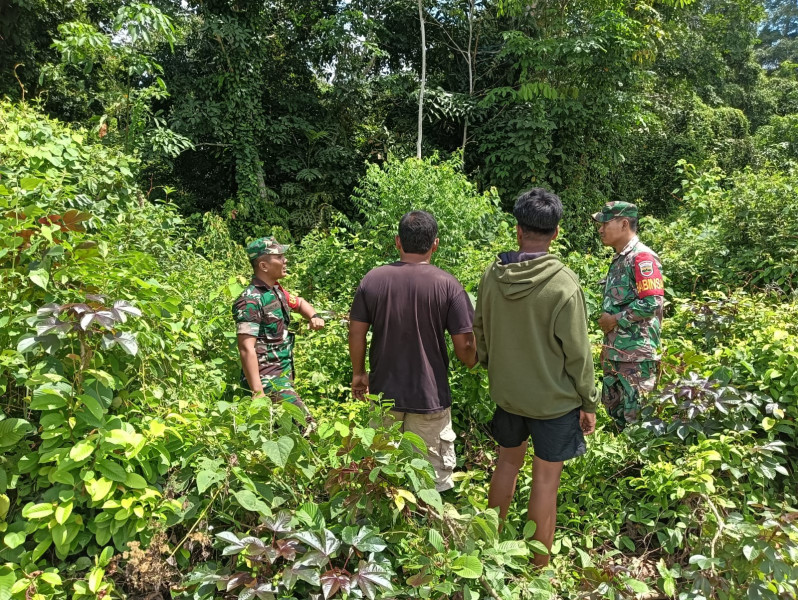 Sosialisasi dan Patroli Karhutla, Babinsa Koramil 06/Merbau Ajak Warga Ikut Serta