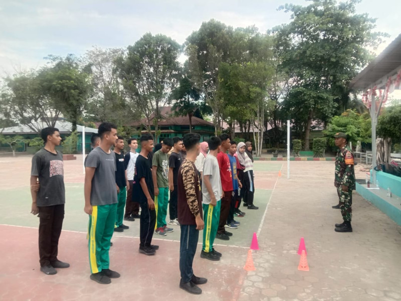 Serda Priyo Sudarmo Berikan Pelatihan PBB kepada Siswa SMUN Binsus Dumai, Tanamkan Jiwa Disiplin