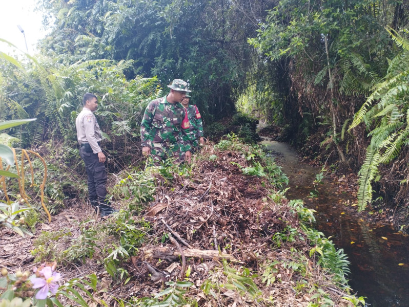 Himbauan Mengenai Bahaya Karhutla Terus Dilakukan Oleh Babinsa Koramil 06 Merbau